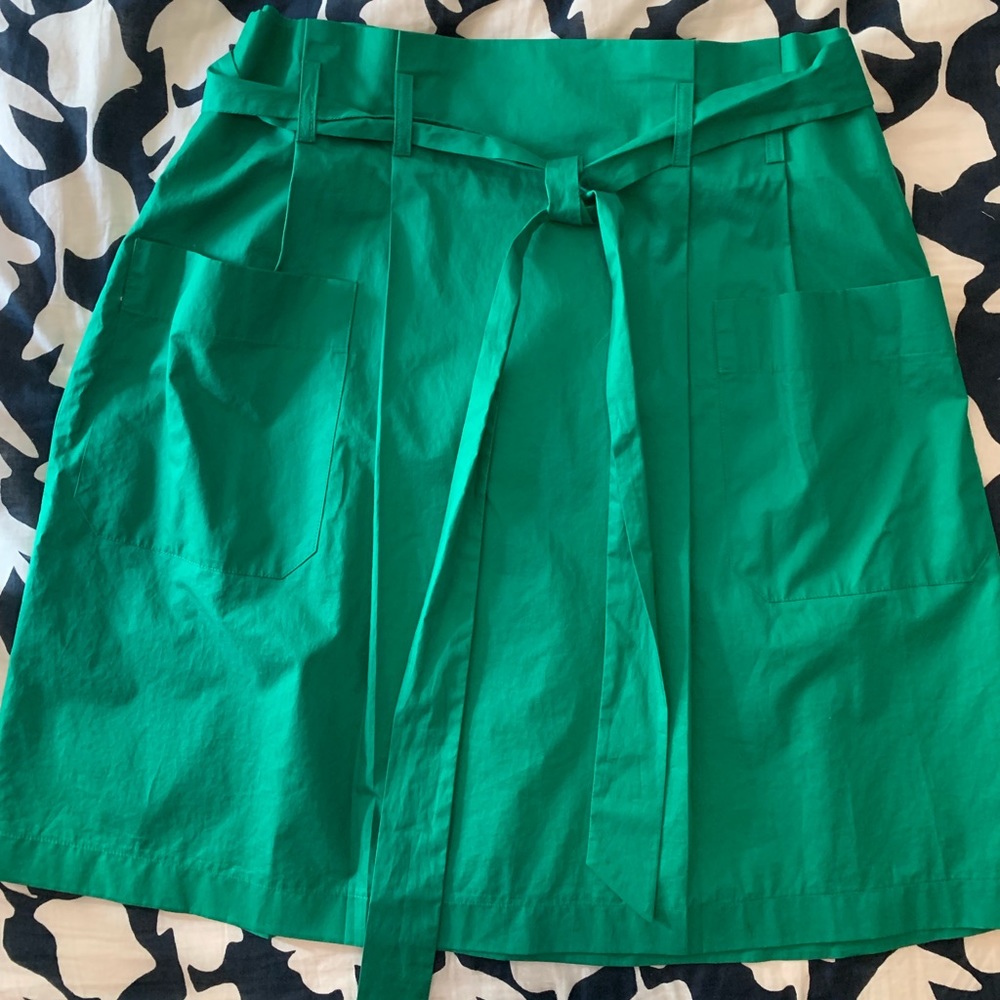 Theory green skirt, size I
